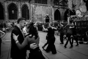 tango dancing on the square